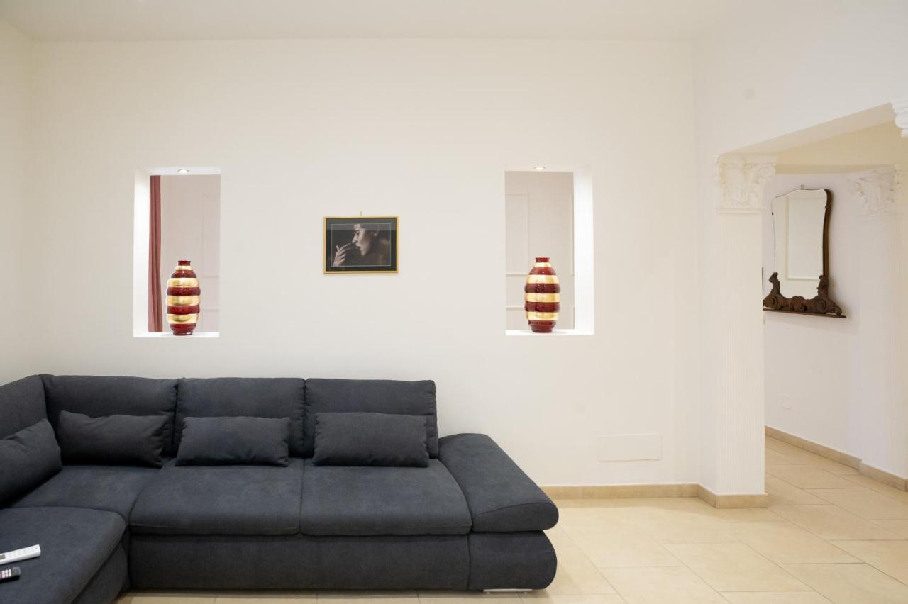 בארי Internotre Luxury Apartment מראה חיצוני תמונה